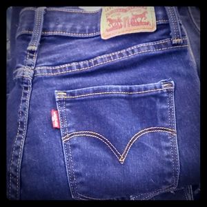 Levi Dark Blue 312 shaping slim jeans